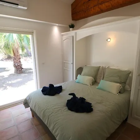 Saint Paul Villa